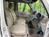 運転席シート廻りは使用感も少なく、良好な状態となっています。丁寧に使われていたことがよくわかりますね。