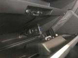 グローブボックス内にはETCが設置されています。