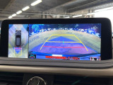 【パノラミックビューモニター】専用のカメラにより、上から見下ろしたような視点で360度クルマの周囲を確認することができます☆死角部分も確認しやすく、狭い場所での切り返しや駐車もスムーズに行えます。