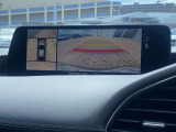 360°モニターとバックカメラで駐車をサポートいたします。