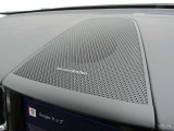 世界のオーディオファン垂涎のharman/kardonプレミアムサウンドシステムを搭載。原音に近い音場空間を忠実に再現。乗る人すべてに最良の音響体験を提供します。