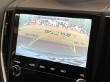 【フロント/サイド/バックカメラ】駐車時に後方がリアルタイム映像で確認できます。大型商業施設や立体駐車場での駐車時や、夜間のバック時に大活躍!運転スキルに関わらず、今や必須となった装備のひとつです!
