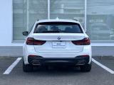 安心のネットワーク。全国196箇所(2023年1月現在)のBMW正規ディーラーのサービスセンターで整備・保証修理を受けることができます。