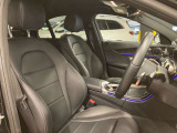 全国へのご納車を承っておりますので遠隔地のお客様にもご安心いただけます。(費用に関しましては、別途お見積りさせていただきます。)勿論、日本全国の正規ディーラーにて保証が受けられます。