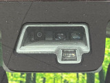 【スズキ セーフティサポート】走行中に前方の車両等を認識し、衝突しそうな時は警報とブレーキで衝突回避と被害軽減をアシスト。より安全にドライブをお楽しみいただけます。
