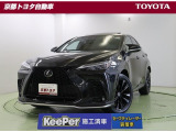直線的なラインと曲線でエッジの効いたシルエット。SUVの力強さと、都会を駆ける俊敏さを併せ持つ【レクサスNX350h】。専用エクステリアで、よりスポーティな走りを楽しめるFスポーツです。