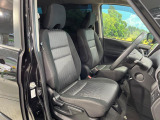 運転席シート廻りは使用感も少なく、良好な状態となっています。丁寧に使われていたことがよくわかりますね。