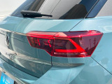 LEDテールランプ/ダイナミックターンシグナル。流れるウインカーです。後続車からの視認性を高め安全なドライブをサポートします。