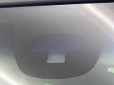 【シティブレーキアクティブシステム】低速走行中に前方の車両等を認識し、衝突しそうな時は警報とブレーキで衝突回避と被害軽減をアシスト。より安全にドライブをお楽しみいただけます。