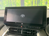 【純正12型ナビ】人気の純正ナビを装備。オーディオ機能も充実しており、Bluetooth接続すればお持ちのスマホやMP3プレイヤーの音楽を再生可能!毎日の運転がさらに楽しくなります!!