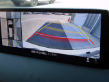 360度ビューモニターで車内から周囲の障害物を確認することができます!駐車場から出るときの左右の確認にも便利です♪