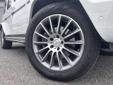 メルセデス・ベンツの定める厳しい基準をクリアしたお車のみをご案内させて頂きます。納車前整備はメーカー規定に基づき最大100項目にも及ぶ点検を熟練のメカニックによって行いご納車させて頂きます。