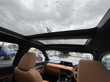 気になる車はすぐにお問い合わせください!画面右側の0066から始まる無料ダイヤルからお問い合わせ下さい!専門スタッフがお車のご質問にお答えいたします!