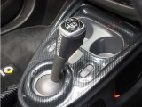 ■BRABUSシフトノブ  ■6速AT(マニュアルモード付き、パドルシフト可能) ■ヒルスタートアシスト ■クルーズコントロール ■アイドリングストップ ■車両近接警告 ■車線逸脱警告