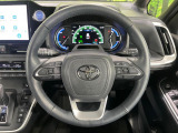 【純正革巻きステアリング】上質な革を使用することで、手にしっかり馴染みとても運転しやすいハンドルです♪