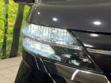 【LEDヘッドライト】悪天候や夜間走行時も良好な視界を確保し安心して運転できる高輝度LEDヘッドライトを装備!点灯速度が早く、消費電力も抑えられています。