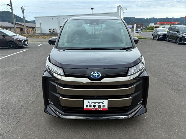 ノア  1.8 ハイブリッド S-G E-Four 4WD