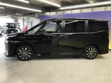 エンジンルーム、室内、クリーニング済みです。厳選したお車を屋内展示場にて展示中☆車両品質には自信がございます!ぜひ一度ご来店ください!!