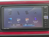オーディオソース一覧(Bluetoothオーディオ、地デジチューナー、DVD/CD、AM/FMチューナー)