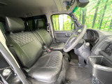 運転席シート廻りは使用感も少なく、良好な状態となっています。丁寧に使われていたことがよくわかりますね。
