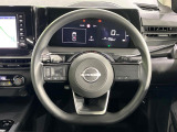 【ステアリングスイッチ】運転中、前方から目線をそらすことなく、オーディオ等の操作が可能な便利機能!安心&快適なドライブを演出してくれます♪