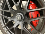 G manufakturプログラム/AMG Night package magno/AMGカーボンファイバーインテリアトリム/ブラックアクセント(スターマーク/バッジ)/ナッパレザー:ブラック(ゴールドステッチ)
