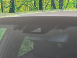 【トヨタセーフティセンス】走行中に前方の車両等を認識し、衝突しそうな時は警報とブレーキで衝突回避と被害軽減をアシスト。より安全にドライブをお楽しみいただけます。