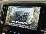 【純正10型ナビ】人気の純正ナビを装備しております。ナビの使いやすさはもちろん、オーディオ機能も充実!キャンプや旅行はもちろん、通勤や買い物など普段のドライブも楽しくなるはず♪