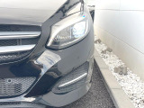 ●LEDヘッドライト:夜間走行時も良好な視界を確保し安心して運転できる高輝度LEDヘッドライトを装備!点灯速度が早く、消費電力も抑えられています。