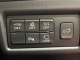【パワーバックドア】スマートキーや運転席のボタンを押すだけでリアゲートが自動で開閉します!荷物を持っている時や、高い位置にあるバックドアを閉める際に便利な機能です♪