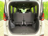 普段のお買い物や通勤、送迎等に十分な荷室スペースを確保しております。セカンドシートを倒すと、大きな荷物の積載も可能です♪