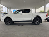 ハイラックス 2.4 Z GRスポーツ ディーゼル 4WD 
