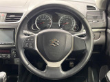 【ステアリングスイッチ】運転中、前方から目線をそらすことなく、オーディオ等の操作が可能な便利機能!安心&快適なドライブを演出してくれます♪
