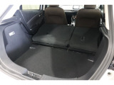 シートを倒せば、さらにたくさんの荷物も安心です!