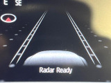 【レーダークルーズコントロール】高速道路での長距離走行が楽に!!自動で速度を保つクルーズコントロールが、衝突軽減システムと連携し、前方の車両を感知して車間を保つように速度調節してくれます!!