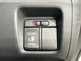 【パワースライドドア】スマートキーや運転席のスイッチでスライドドアの開閉が可能♪電動だから力を入れてドアを開ける必要が無く、小さいお子様でも、重い荷物を持っている時もラクに開け閉めできます♪