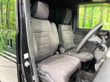 運転席シート廻りは使用感も少なく、良好な状態となっています。丁寧に使われていたことがよくわかりますね。