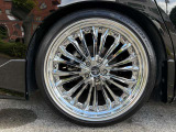 クレンツェ フェルゼン 21インチAW装備♪ 前後タイヤサイズ 245/35R21