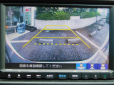 後退や車庫入れ時に安心のバックカメラ付き!夜間や雨天などの視界の悪いシーンでも視えて安心ですね♪