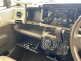 【 オートエアコン 】車内温度を感知して自動で温度調整をしてくれるのでいつでも快適な車内空間を創り上げます!