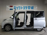 両側パワースライドドア付きだから、狭い駐車スペースなどでの 乗り降りラクラク!小さなお子さまのいるご家庭には嬉しい装備。