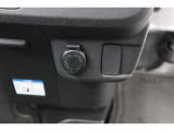 【アクセサリーソケット】12Vのカー用品等の電源供給が可能です。