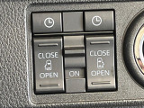 【両側電動スライドドア】運転席/助手席側とも電動スライドドアを装備。お子様の乗降りやお買い物の荷物の積み降ろしにも便利!さらに挟みこみ防止機構付きで安心です。