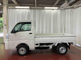 【スマートアシスト搭載車】 衝突回避支援ブレーキ機能(対車両・歩行者)、衝突警報機能(対車両・対歩行者)、誤発信抑制制御機能などの機能で安全な運転をサポートします