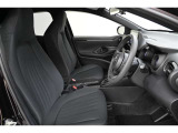 運転席/助手席です。 ヘッドレスト一体型です。