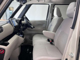 【車内ルームクリーニング済】専門スタッフにより車内はきれいにルームクリーニングを行っております。