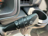 3.「認定中古車カルテ」は、走行距離や修復歴に加えてキズ・凹みの有無・状態や消耗品の交換、過去の整備状況がわかります。