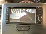 バックモニタ-も装備しております。車庫入れの苦手なお客様、もうご心配いりません。重宝してくれると思います。