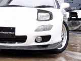 人気のRX-7最終6型モデルの入庫!実走行64,000kmと少なく、BBS17AW、HKSマフラー、純正エアロなど充実装備の一台。エアコンも正常に作動し外装には補修が必要な傷なども御座いません