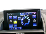 左右独立温度コントロールフルオートエアコンです。運転席、助手席それぞれで独立して温度設定ができます。冷え性の方が乗っても安心ですね♪